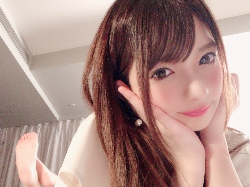 超耐操發片機器「麻里梨夏」引退！一天連續做10次也不乾澀「鐵鮑美少女」成絕響