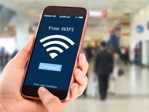 WiFi 小偷？他見網速變慢「察覺被蹭網」怒換密碼...背後原因曝全網心疼