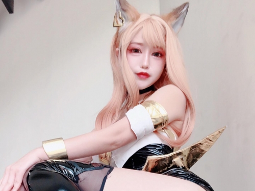 跨次元大眼巨乳Coser「Hedy」只胖奶！私服也遮不住雄偉身材