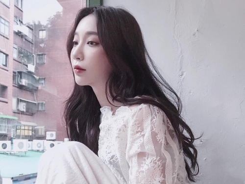 仙氣逼人！「厭世系仙女」美千Michi脫俗顏質與空靈氣質，簡直是仙女下凡