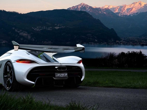 「最速量產車」接班人！Koenigsegg Jesko 瑞士湖畔外拍，美到讓人忘記她有四位數馬力...
