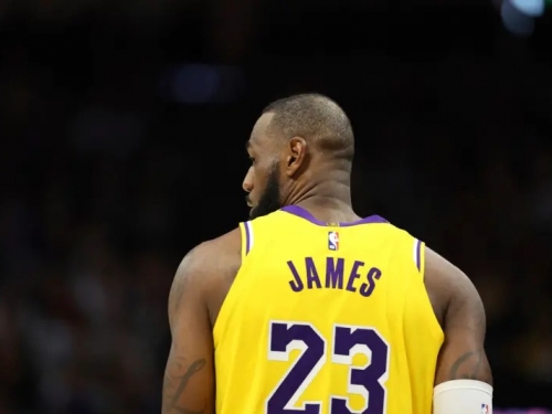 NBA》詹皇40歲生日！生涯22季寫無數紀錄　如今仍是聯盟一線巨星