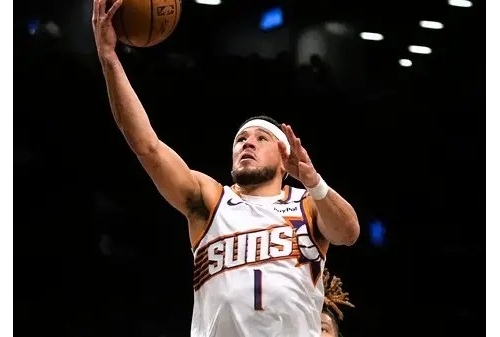 NBA》太陽三巨頭怎麼拆？Booker交易案曝　換「火箭全家桶」