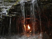 不解之謎！紐約「永恆之火」燃燒數千年不滅