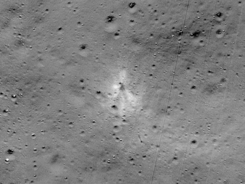印度月船二號墜毀後 2 個月，被 NASA 找到撞擊地點與碎片
