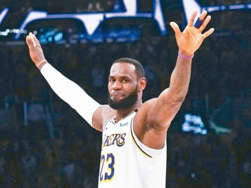 NBA／詹姆斯致勝跳投 湖人氣走綠衫軍