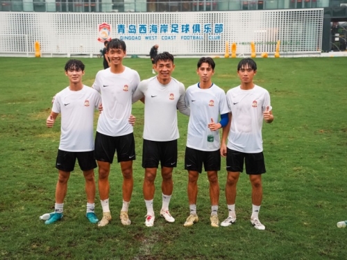 足球》台灣小將體驗中超訓練 「台灣隊長」陳柏良鼓勵大家追夢