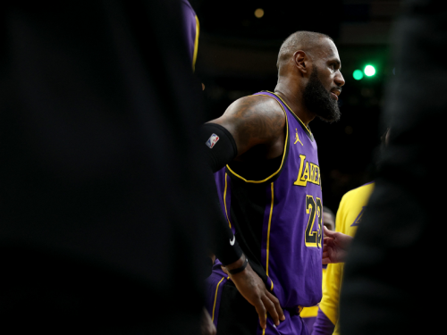 NBA》慘遭左腹股溝傷勢 詹姆斯：第一個浮現畫面是2018耶誕大戰