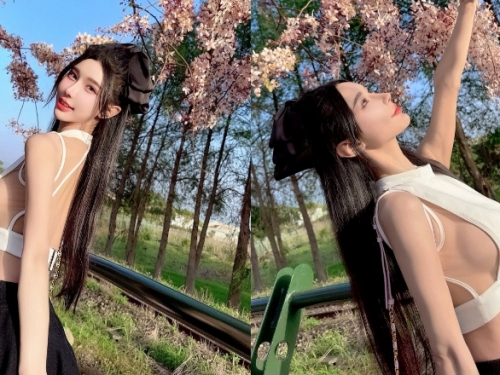 甜萌女神《夢夢MonMon》露側乳賞花　提前讓粉絲預習攝影會辣度