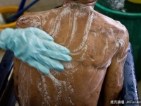 泰國愛滋療養院，讓我相信人間有地獄