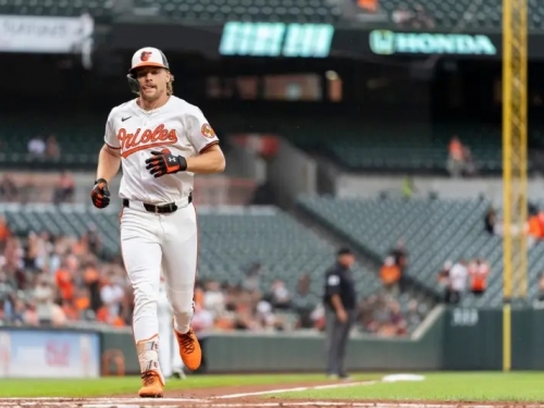 MLB》抓飛鳥抓到拉傷！金鶯明星Henderson傳傷情　盼開幕戰回歸