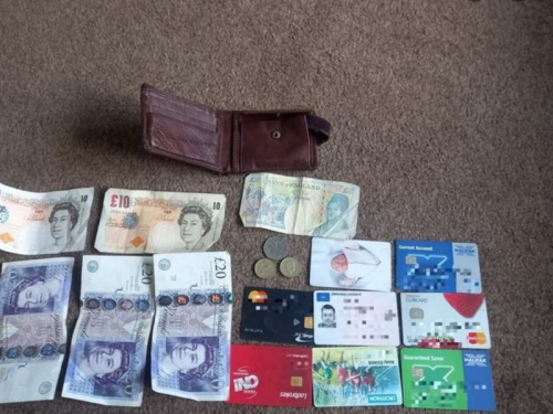 東西都在！皮夾弄丟7年失而復得 Andy：有些舊版鈔票不能用了