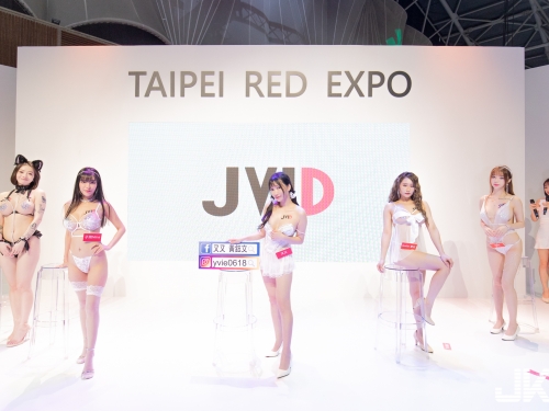 暗黑版蝴蝶姊姊「奎拉 Quilla」TRE好敢玩！挺Ｈ罩杯巨乳用翹臀蹭粉絲！