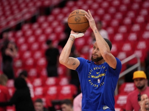 NBA季後賽》遭指控球員攻擊柯瑞受傷處 火箭主帥不回應