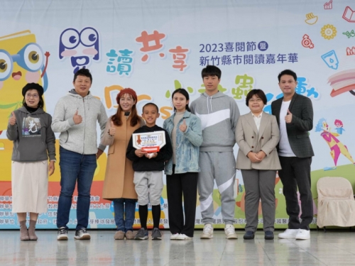 中職》李振昌替球芽小英雄頒獎 加碼透露最難對付的打者換人了