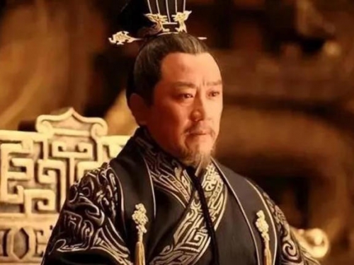 中國最長壽帝王：熬死九個兒子，孫子繼位時已中年