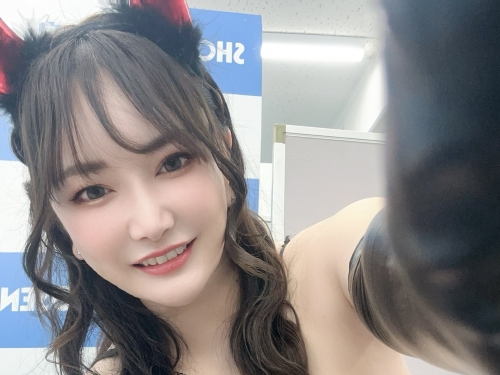 更換事務所！Q罩杯的她想要？