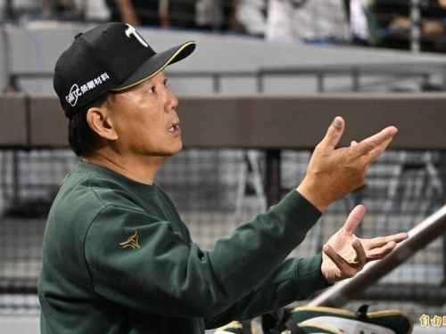 中職》比賽縮時有感 洪總：「這樣比較好看啦」