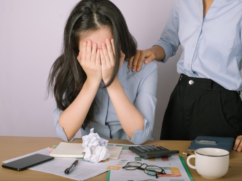 衰爆！OL連續7次被迫離職 原因曝光眾人嗨翻：來我公司