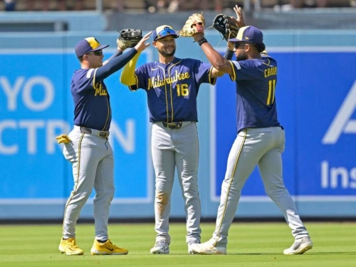 MLB》「日本球迷應該叫不出我們名字...」單季橫掃道奇 釀酒人主帥超感動