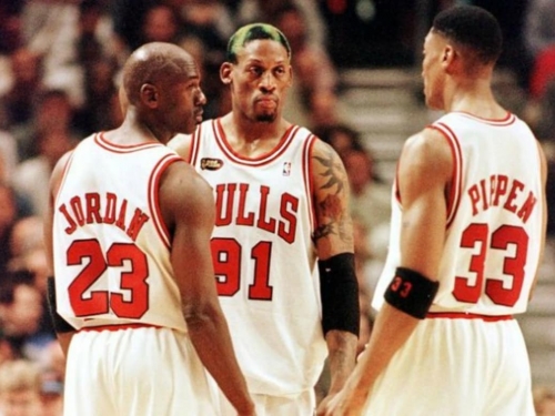 加入公牛就先度假的男人！心疼金正恩病危的羅德曼，將在《最後之舞》第3集重點亮相