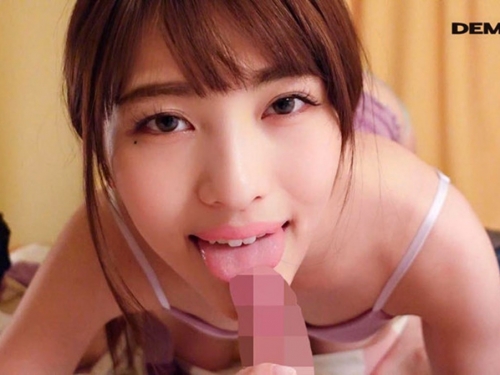 最愛口交！　B奶美少女「南伊呂波」AV出道作口爆23發全部吞下！自曝最愛口交！