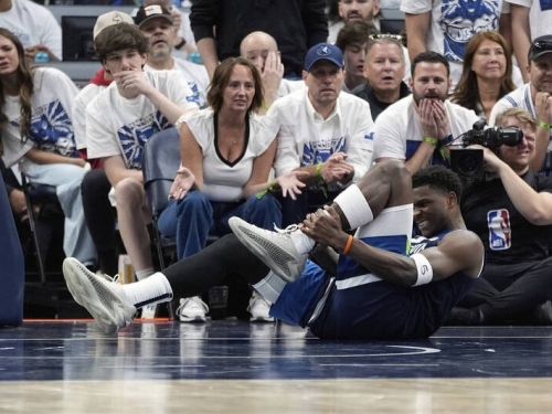 NBA季後賽》痛！愛德華茲扭傷退場 沒柯瑞的勇士上半場遭慘電