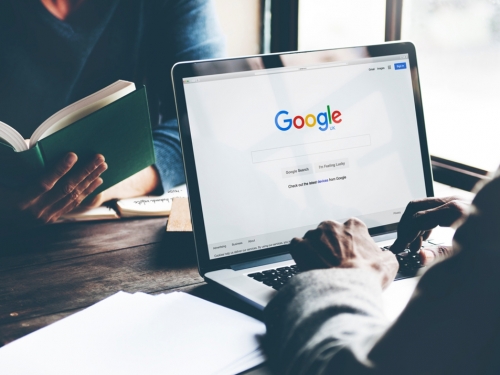 台人最常Google這2字 網一看笑歪：988萬次好扯