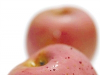 蘋果也有「大姨媽」？　泡「熱水」澡竟冒出血滴