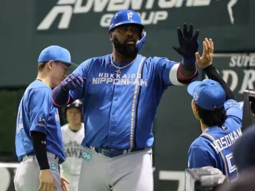 日職季後賽》雷耶斯雙響砲+猛打賞 火腿大勝軟銀「讓3追2」