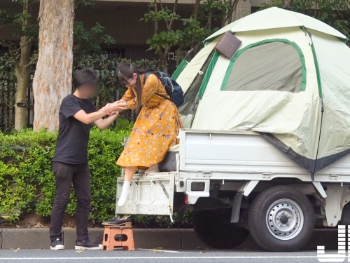 野外搭帳棚！隨機捕捉「女大生」，年輕妹妹超敏感「粉紅色」豆頁弄得軟軟的下不了車！