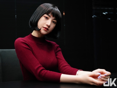 人物專訪 / 看臉世代下的鋼鐵心—摸不透的最誘人「李優Uriko」