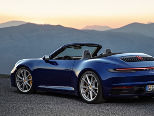 「上空美蛙」無預警發表！新世代 Porsche 911 Cabriolet 正式現身
