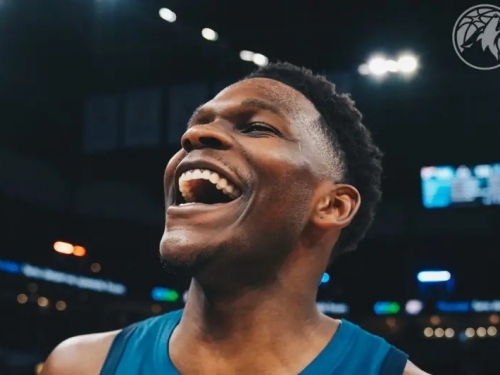 NBA》Edwards識破勇士隊計畫！與GP II場上對話曝光　後者尬笑回應