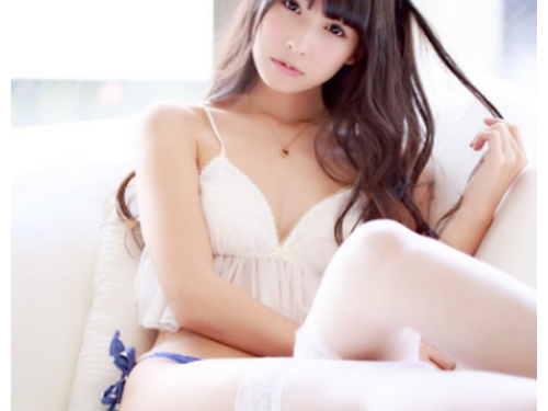 日本水美眉任何泳衣款式都能駕馭！超纖細腰圍讓人看了都想伸手握住她