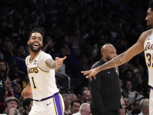 NBA》湖人需要發動交易補強嗎？ 總教練給出答案