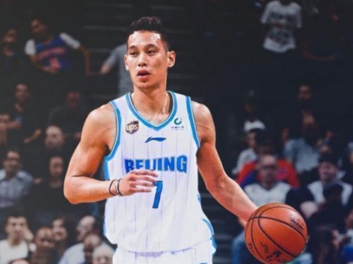 林書豪助北京首鋼3連勝 總教練讚：他很聰明