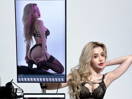翹臀女神《Wendy南湘》化身春麗　不用出招就能讓人斃命