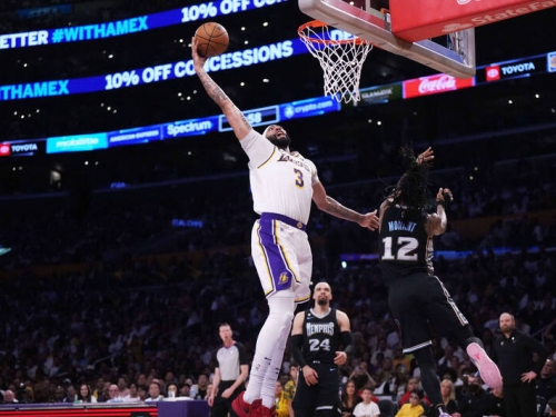 NBA季後賽》AD不扯後腿轟31分 湖人擊敗灰熊系列賽領先