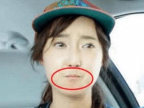 世界上嘴巴“最小”的女人，名副其實櫻桃小嘴，卻有著無盡煩惱