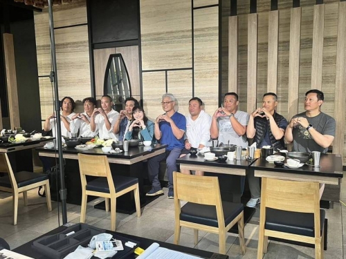 中職》黃忠義1張照片激起老回憶 興農牛球迷紛紛報到了