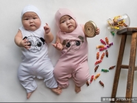 IG人氣雙胞胎，可愛扮相超吸睛