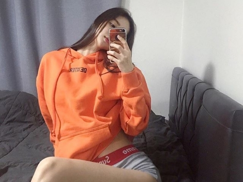 細腰巨乳！韓國奶妹「腰束奶澎」根本真人版娜美再現....