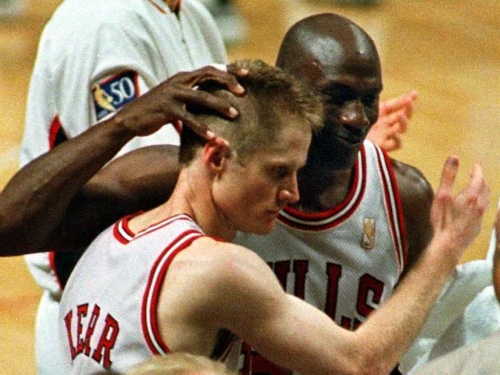 NBA／柯爾曾和喬丹爆全武行 被打到黑青反獲信任