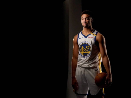 NBA》24歲還在長高！ 勇士潛力長人透露身高竟多1吋