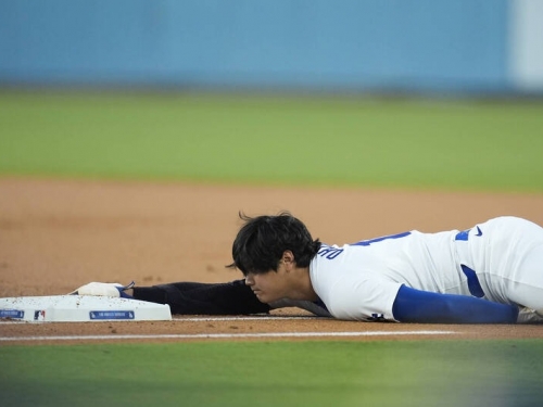 MLB》神回壘！大谷翔平想盜壘被抓到形成夾殺 仍機警閃過觸殺