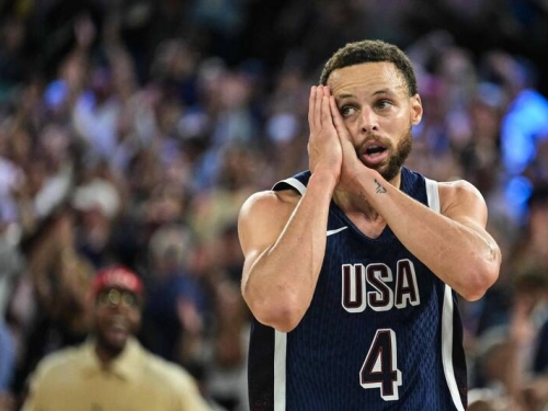 奧運男籃》金牌戰尾聲連飆3記三分彈 柯瑞笑：我佩服我自己