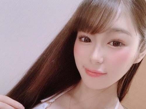 AV狂粉親自下海拍片！新名あみん從粉絲變女優　想體驗「進入」的感覺