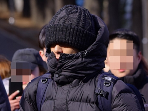 Oppa 已離我們而去！TOP 由頭包到腳低調入伍，BigBang 成員+粉絲大感不捨！ ...