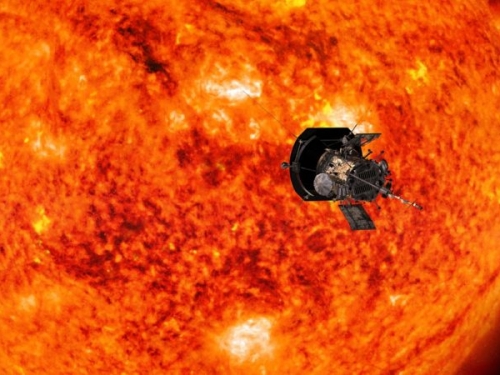帕克探測器毫髮無傷穿越太陽噴發，還發現太陽瞬間清除附近星際灰塵